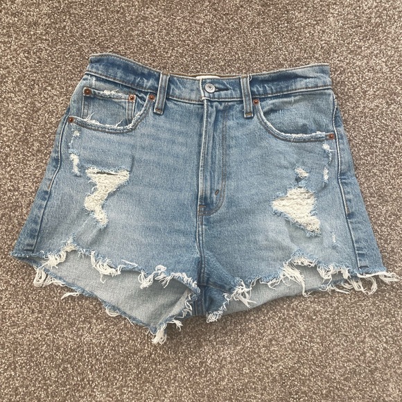 Abercrombie & Fitch Pants - Abercrombie Curve Love High Rise Mom Short